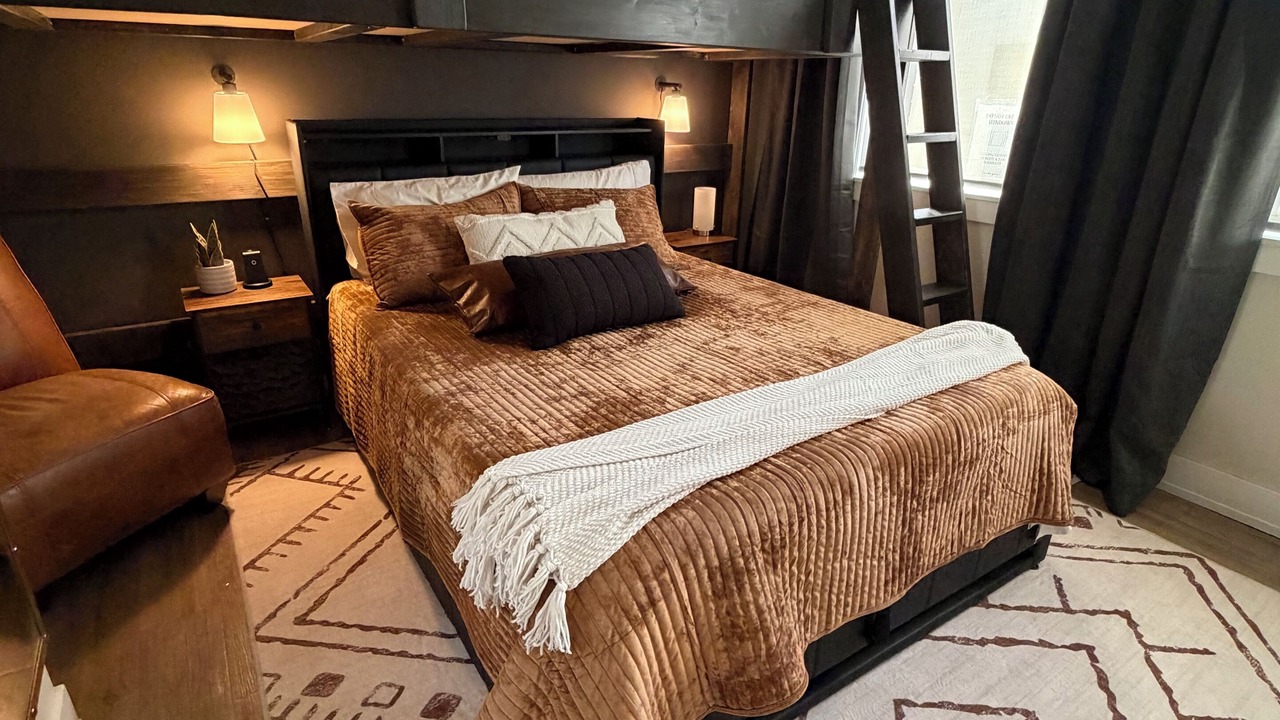 Photo of Bedroom in Southeast Omaha
