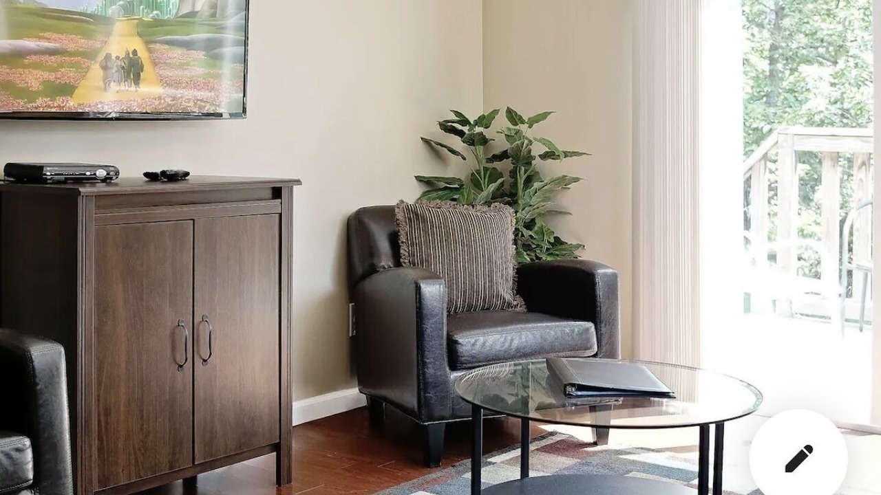 Photo of Livingroom in Lenexa