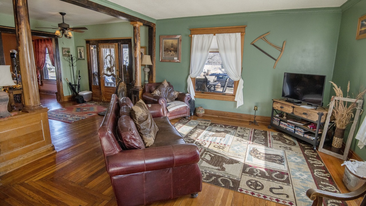 Photo of Livingroom in Cottonwood Falls
