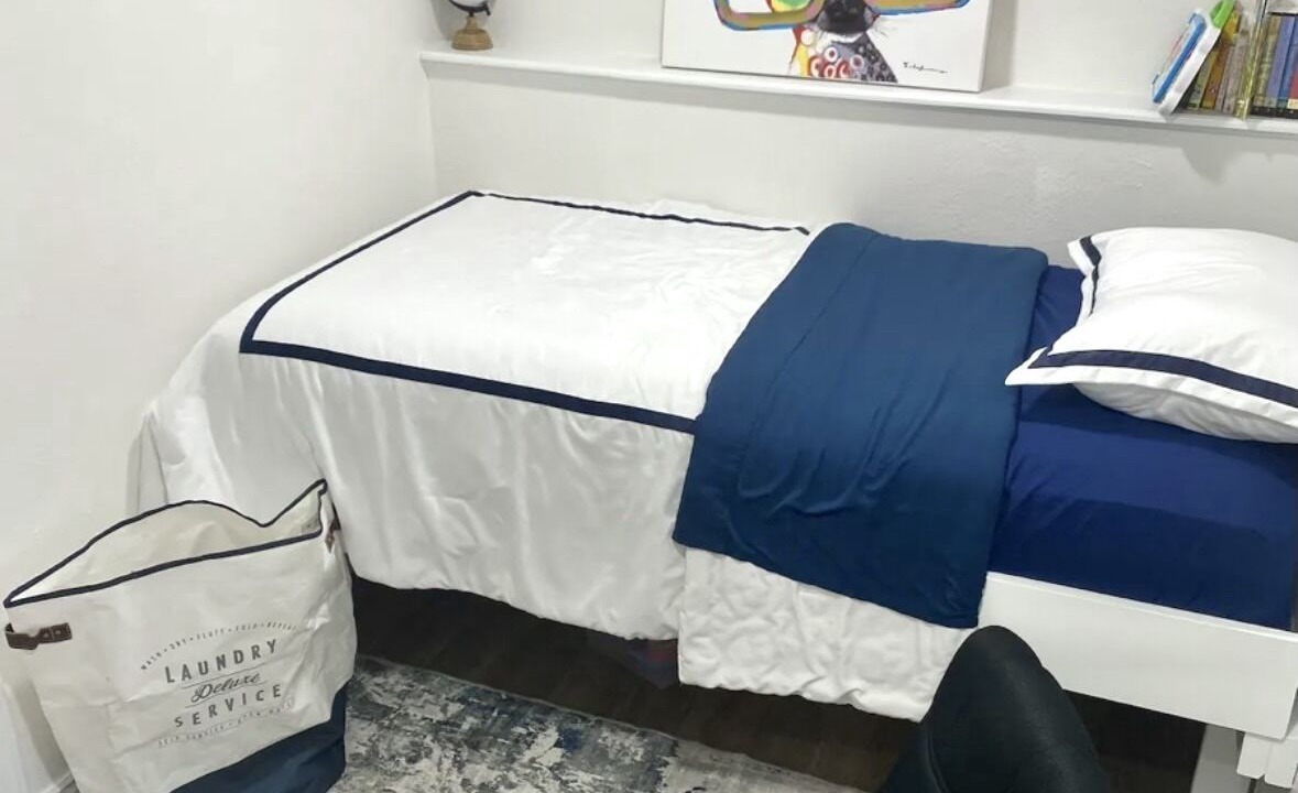 Photo of Bedroom in Prides Crossing