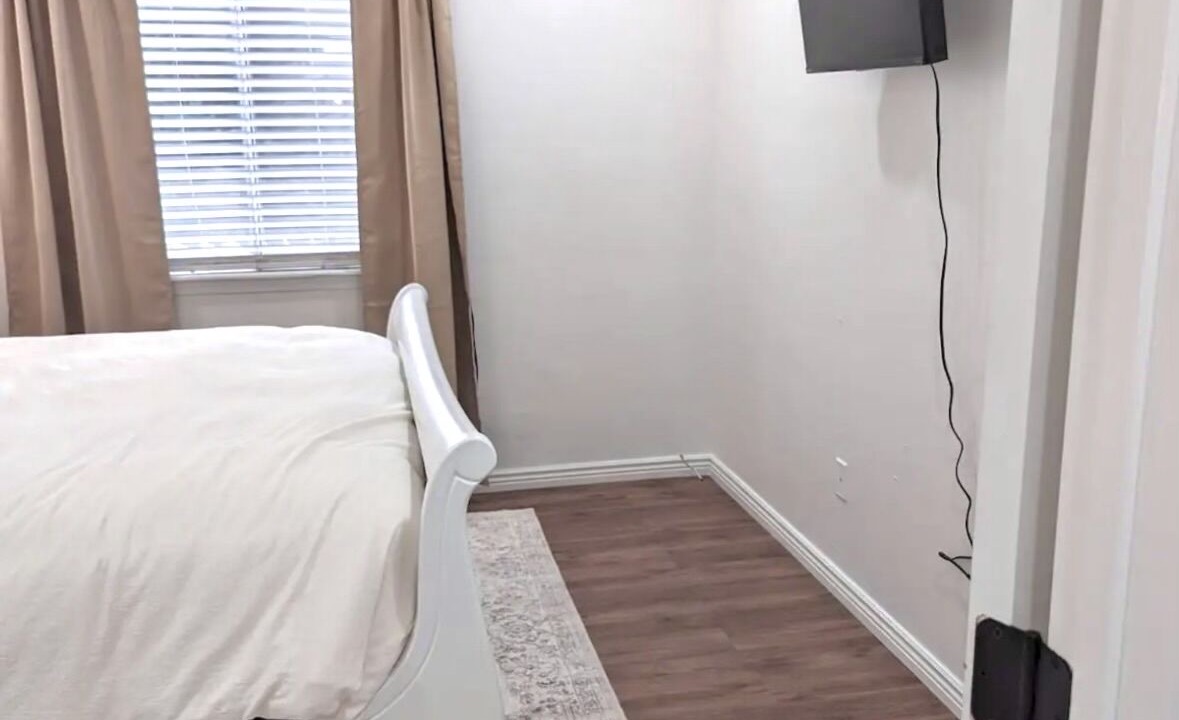 Photo of Bedroom in Prides Crossing