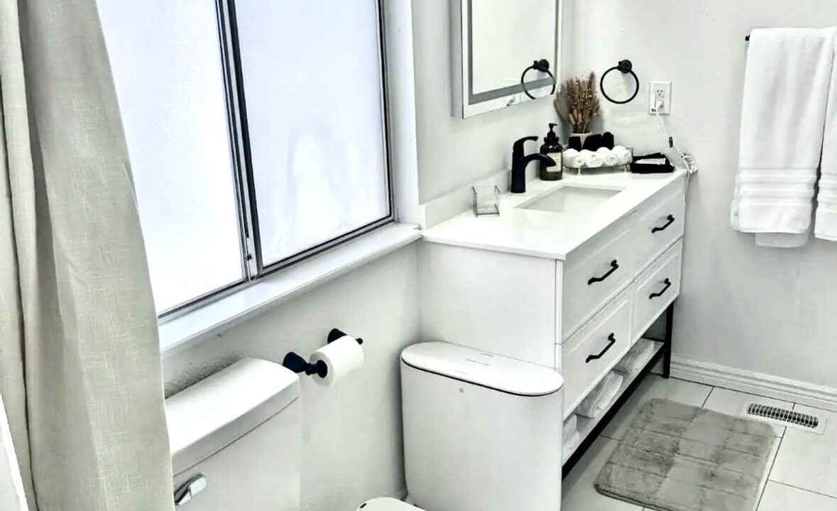 Photo of Bathroom in Prides Crossing