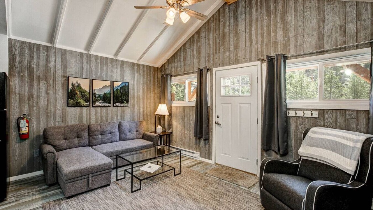 Photo of Livingroom in Estes Park