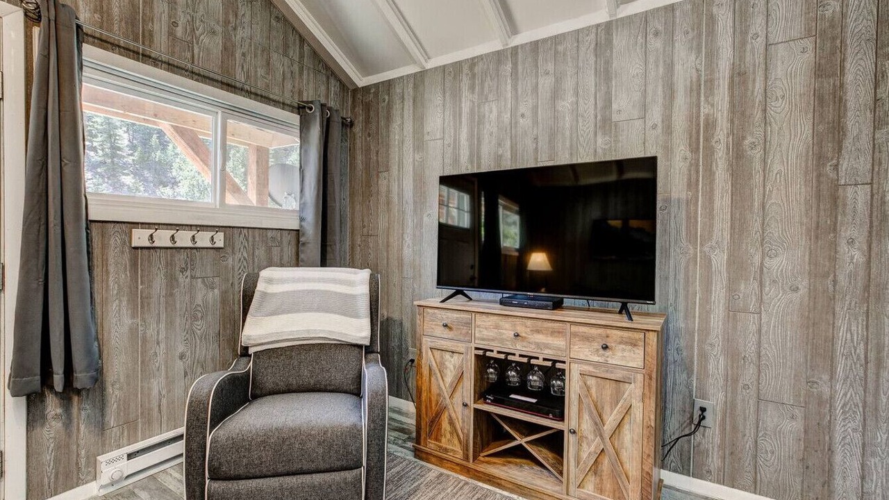 Photo of Livingroom in Estes Park
