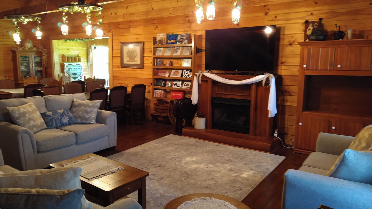 Photo of Livingroom in Pryor