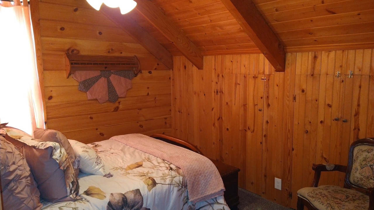 Photo of Bedroom in Pryor