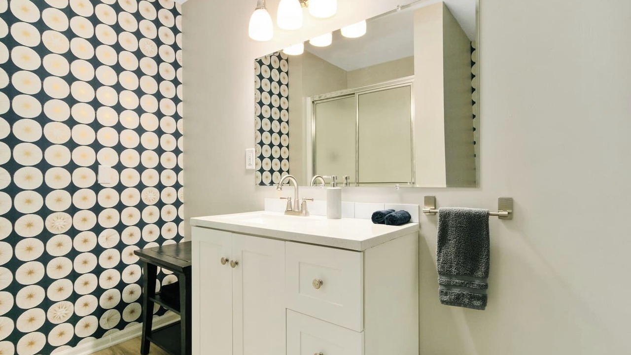 Photo of Bathroom in Rosedale