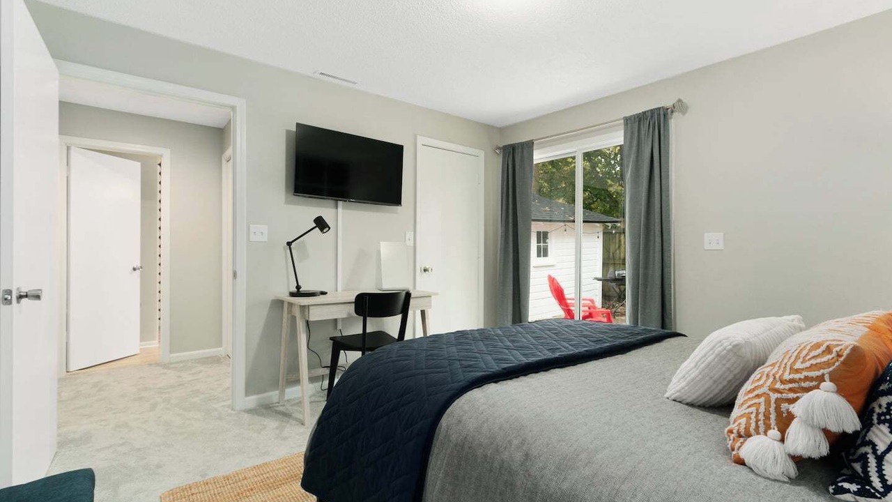 Photo of Bedroom in Rosedale