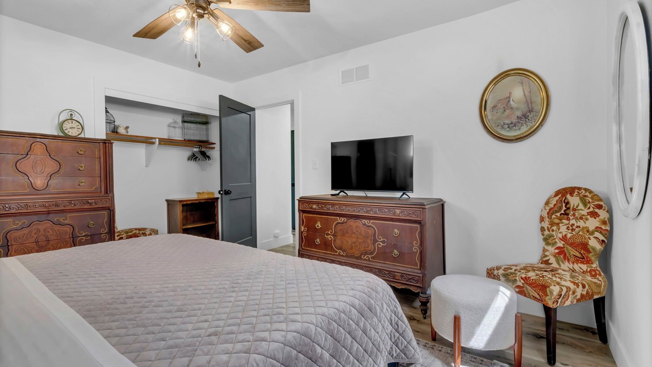 Photo of Bedroom in Haysville