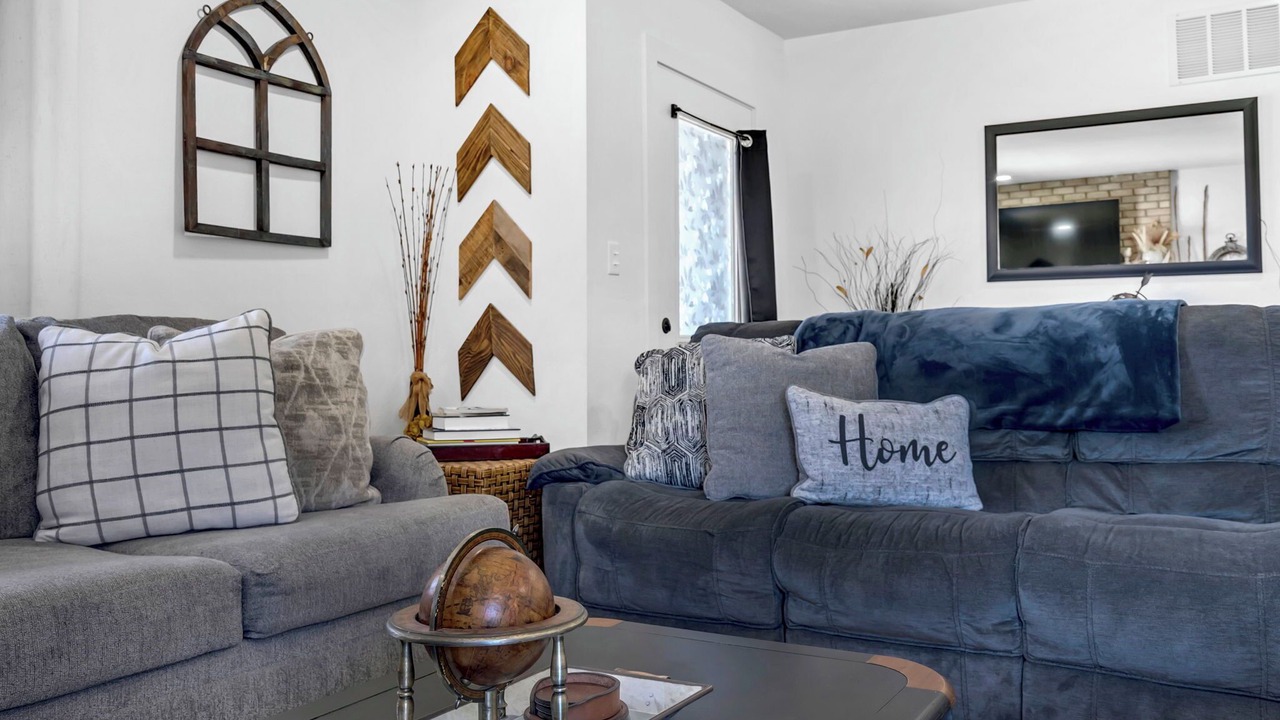 Photo of Livingroom in Haysville