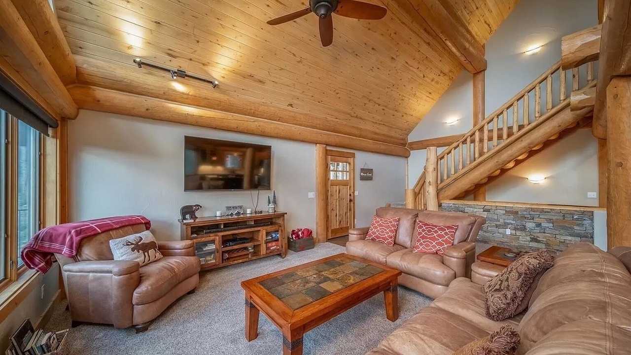 Photo of Livingroom in Valley of the Sun