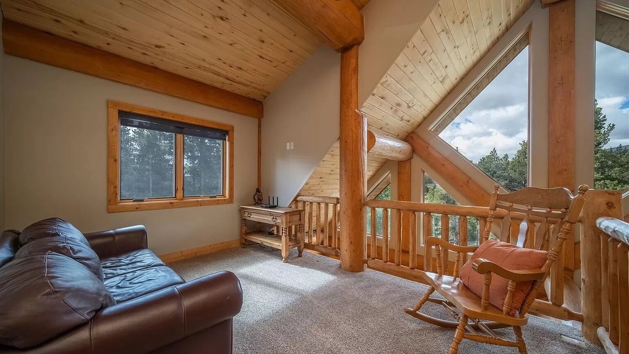 Photo of Livingroom in Valley of the Sun