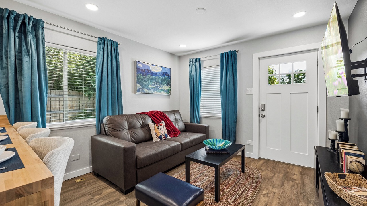 Photo of Livingroom in North Aurora
