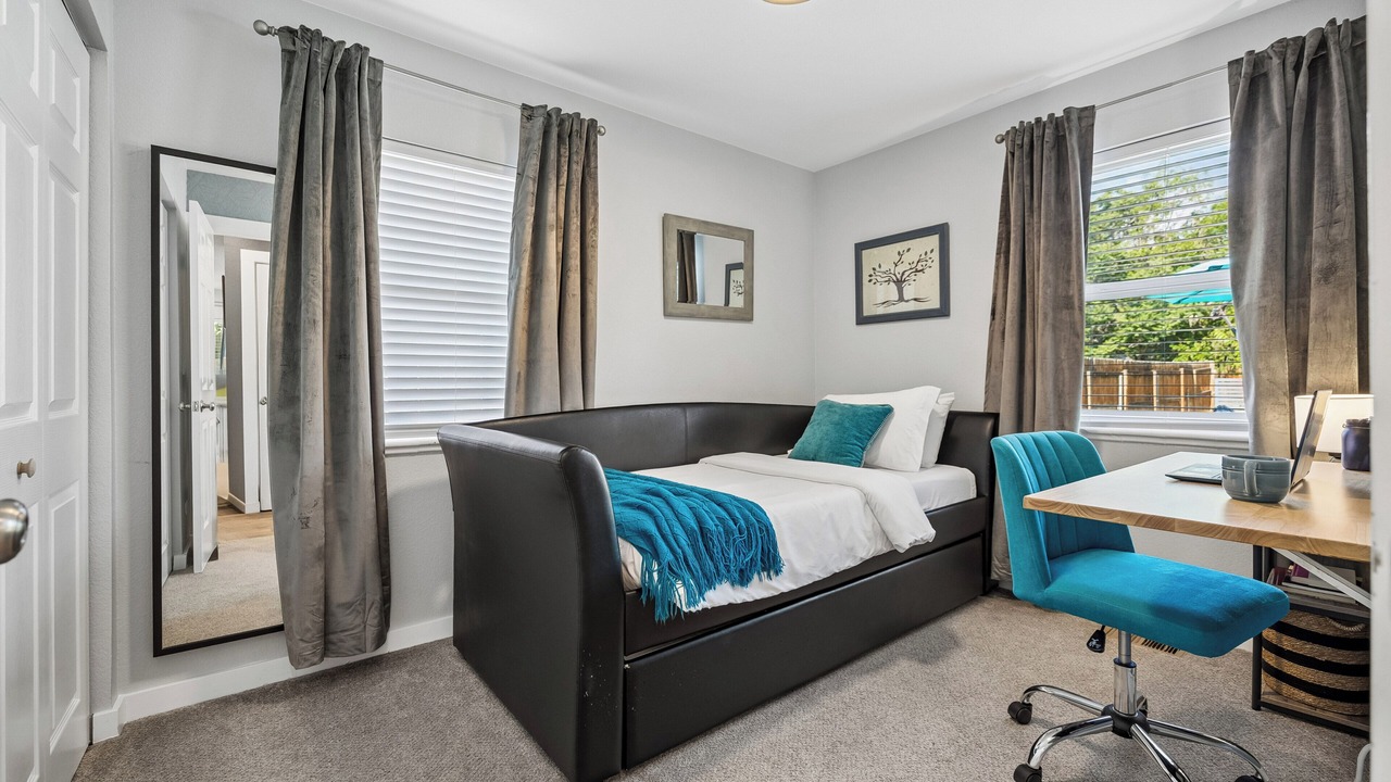 Photo of Bedroom in North Aurora