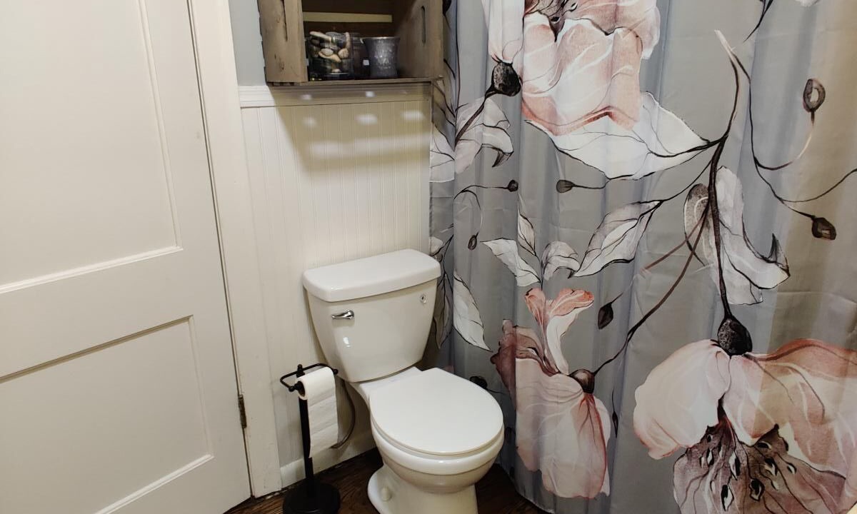 Photo of Bathroom in Leavenworth