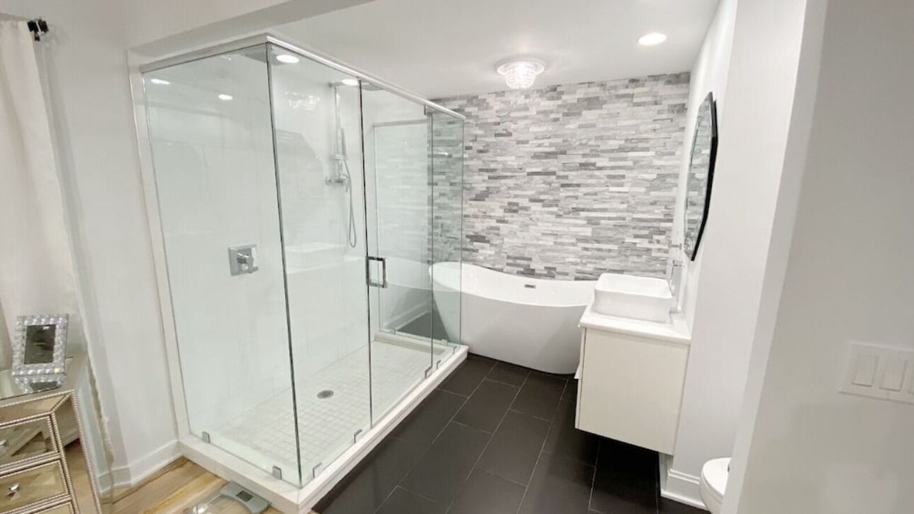 Photo of Bathroom in Lenexa