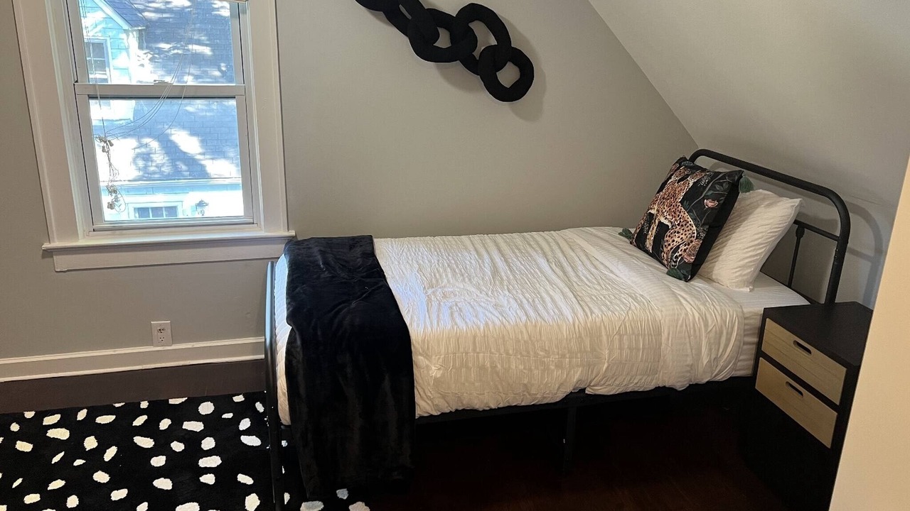 Photo of Bedroom in Fairway