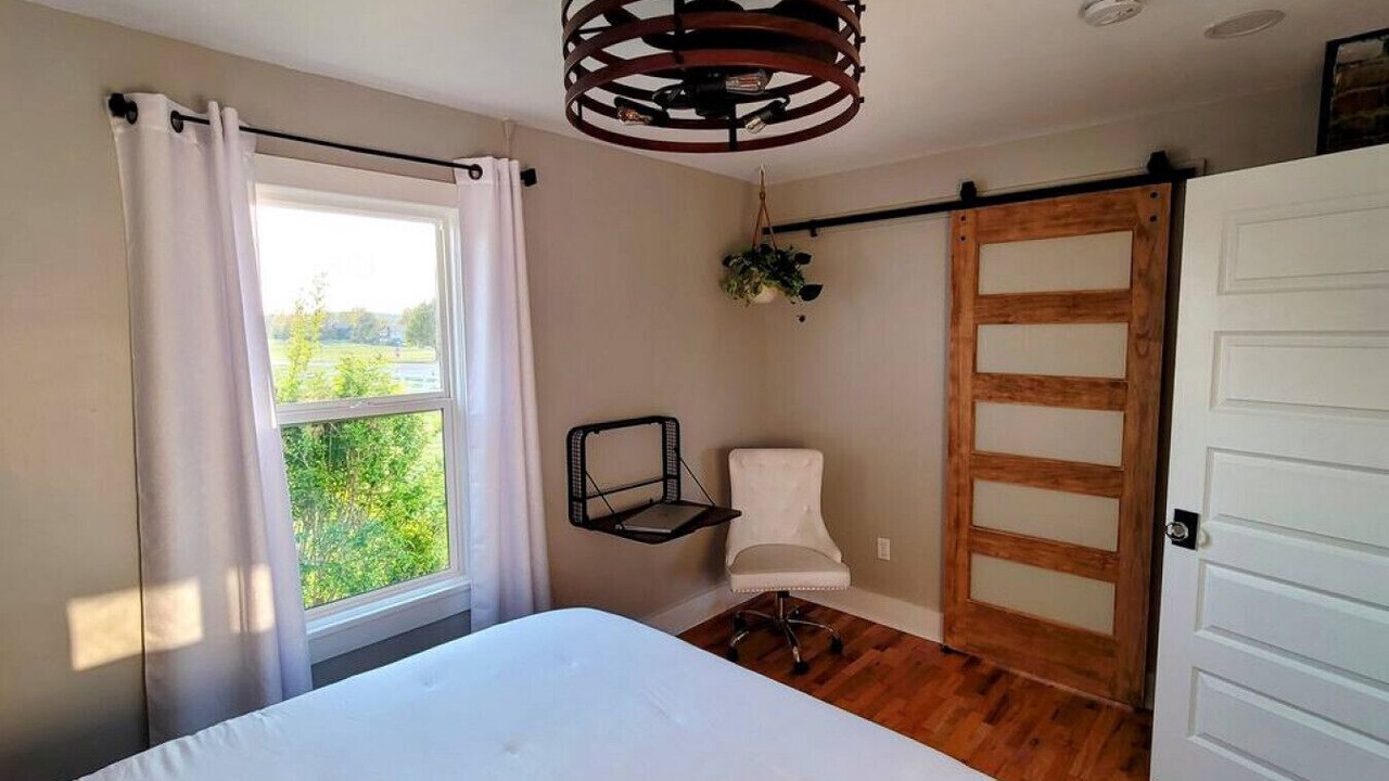 Photo of Bedroom in Lawrence