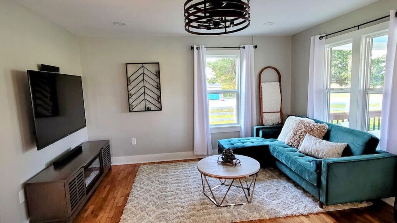 Photo of Livingroom in Lawrence
