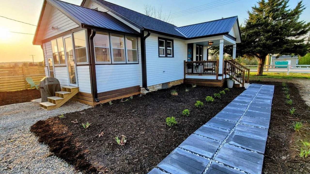 Photo of Outdoor in Lawrence