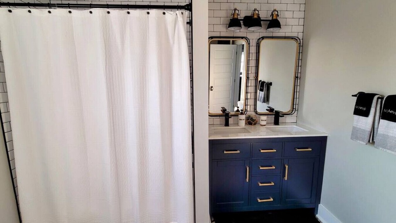 Photo of Bathroom in Lawrence