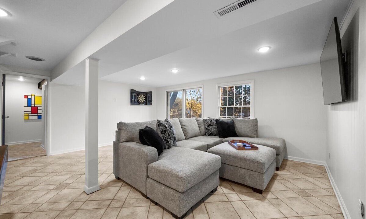 Photo of Livingroom in Lenexa
