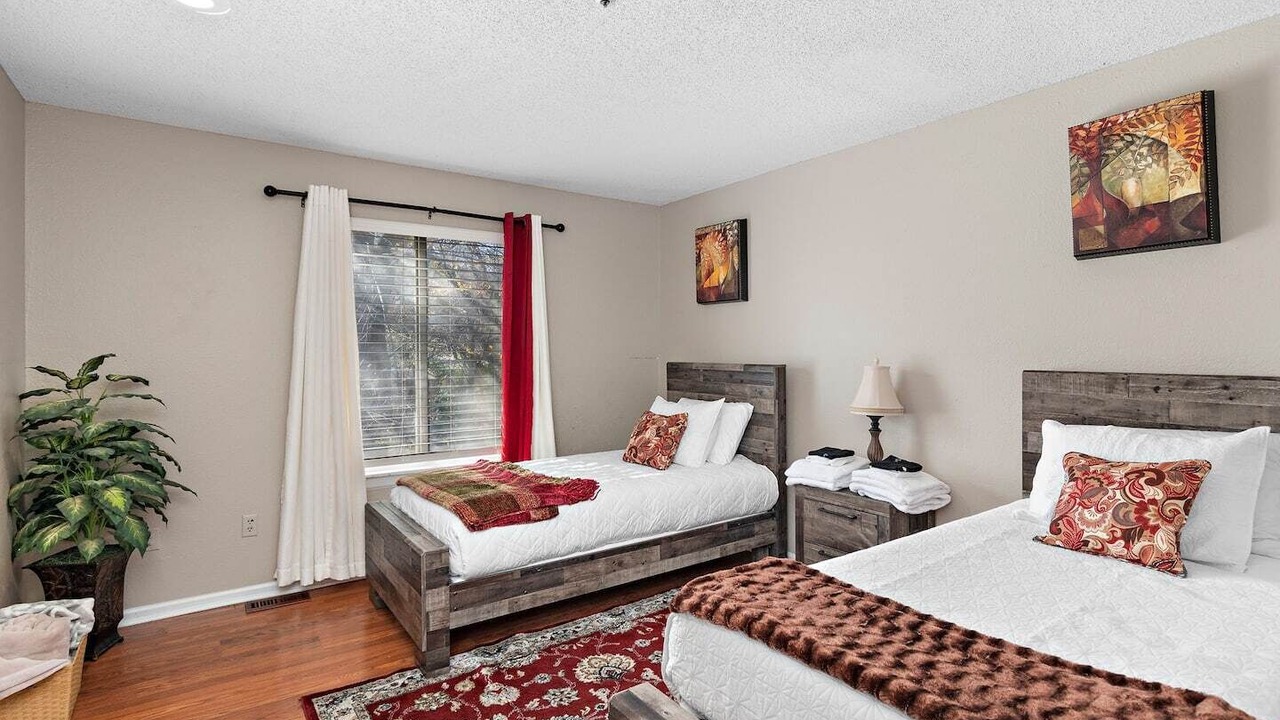 Photo of Bedroom in Lenexa