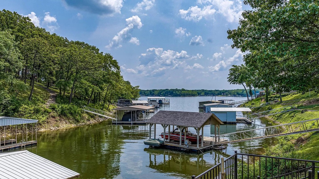 Photo of Outdoor in Grove