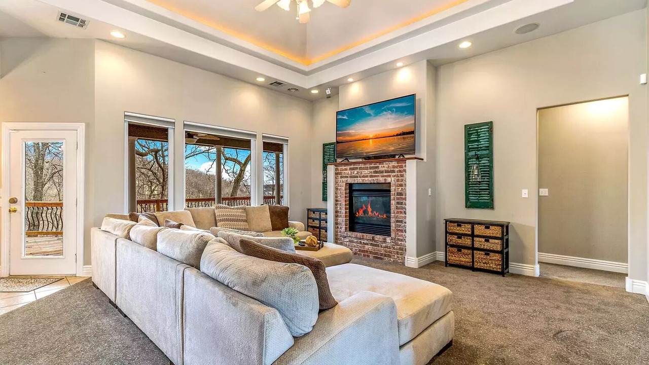 Photo of Livingroom in Grove