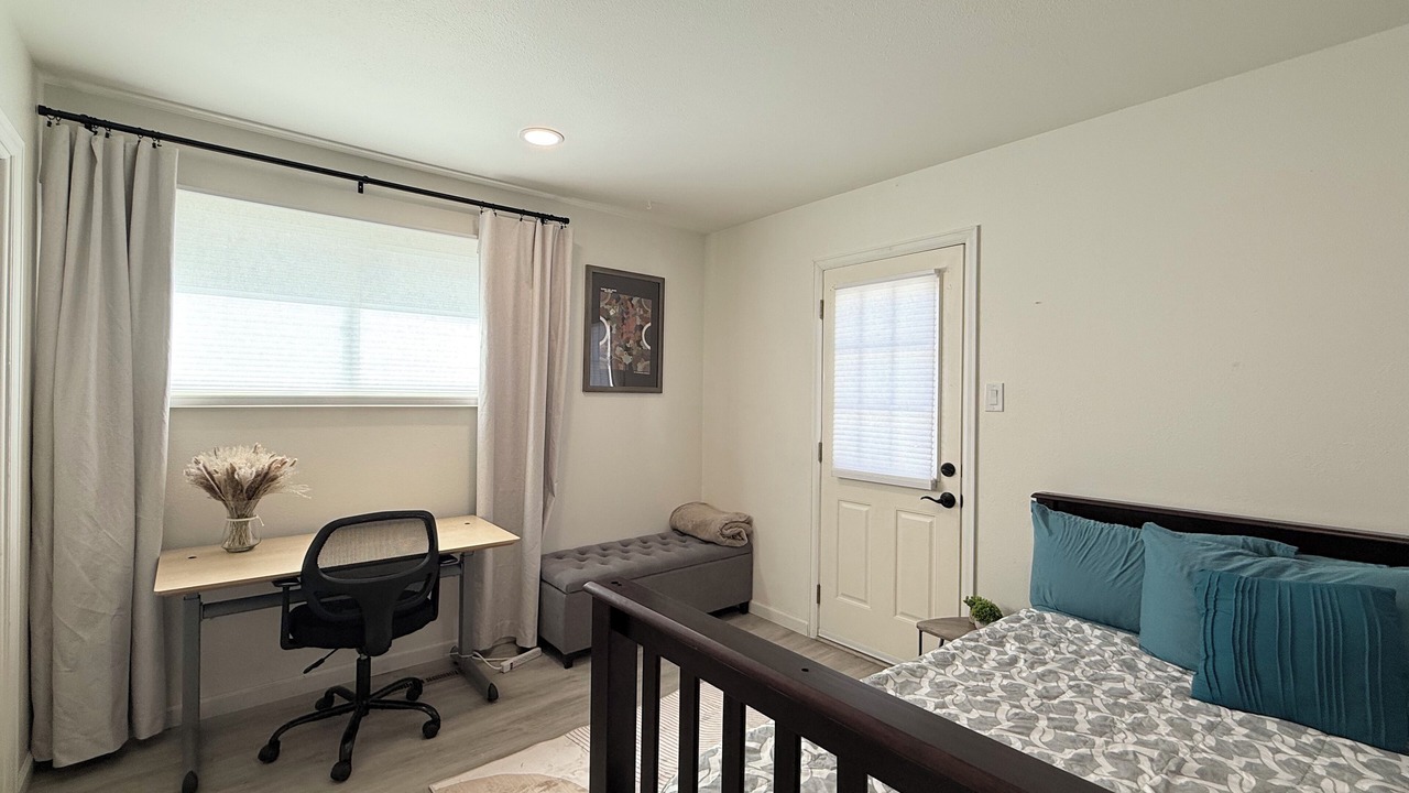 Photo of Bedroom in Historic District