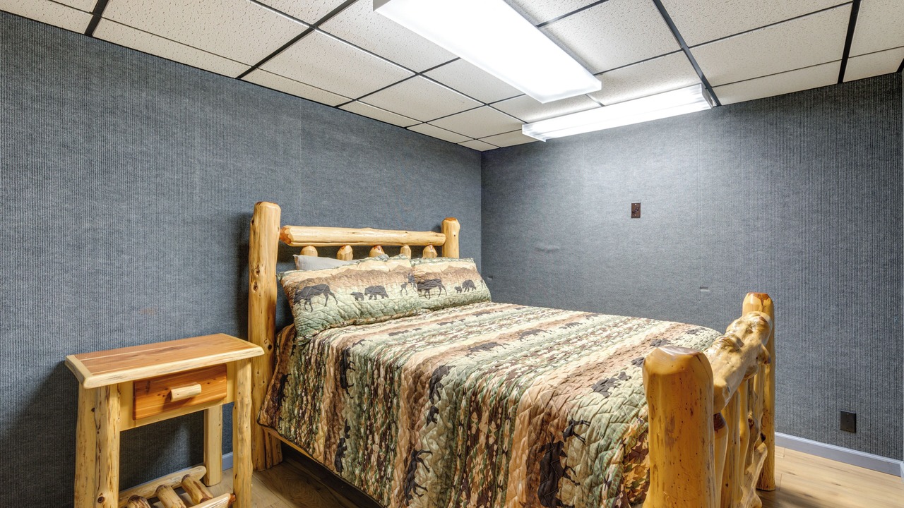 Photo of Bedroom in Grand Lake