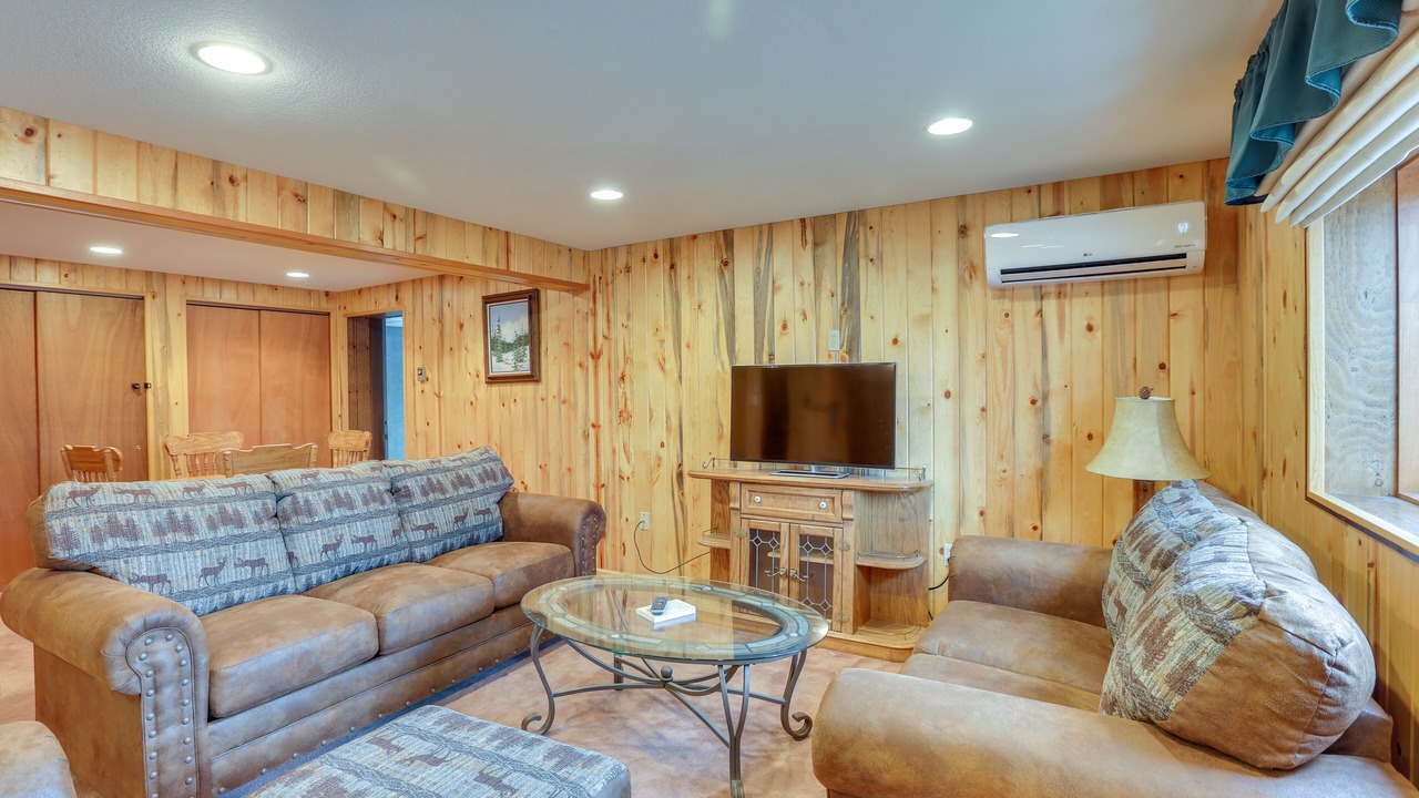 Photo of Bedroom in Grand Lake