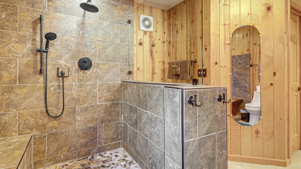 Photo of Bathroom in Grand Lake