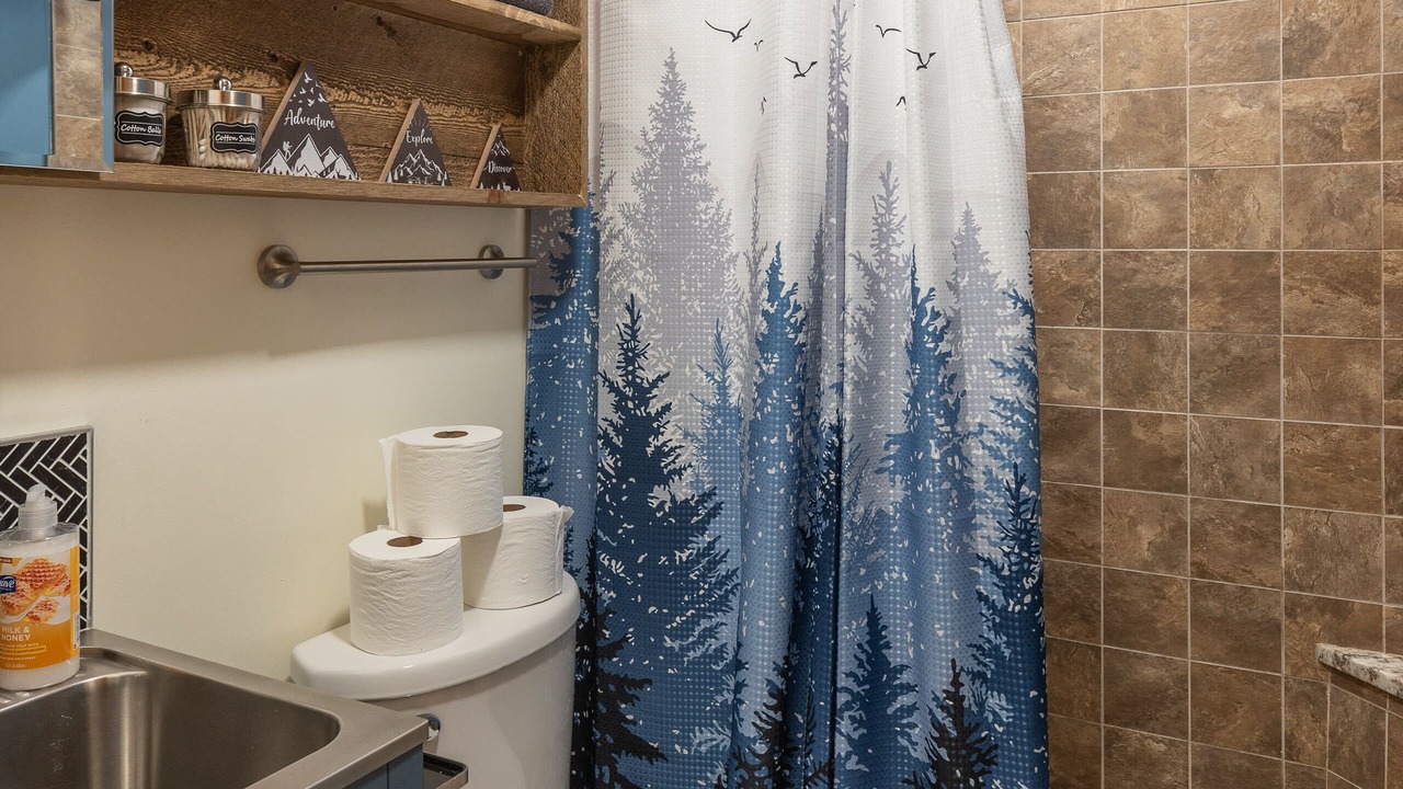 Photo of Bathroom in Steam Engine Meadows