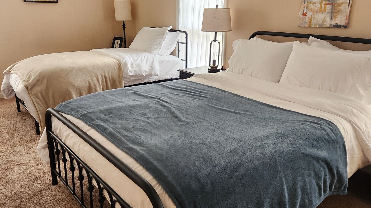 Photo of Bedroom in Hutchinson