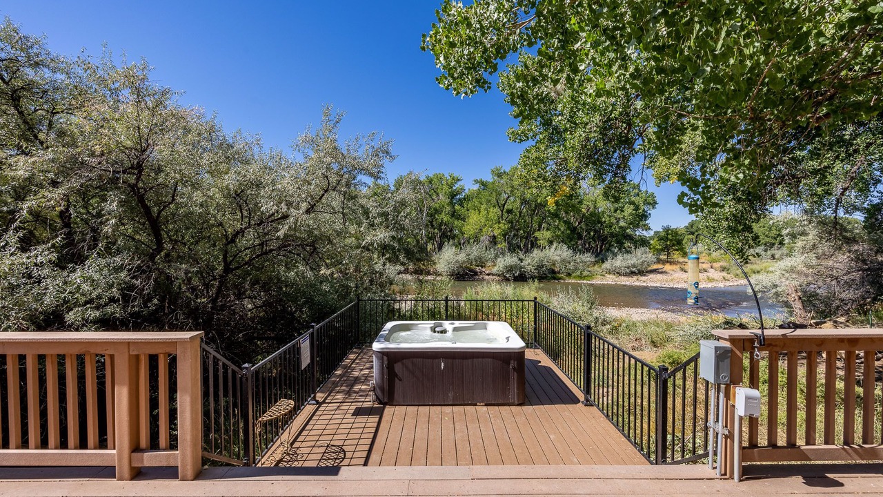 Photo of Outdoor in Aztec