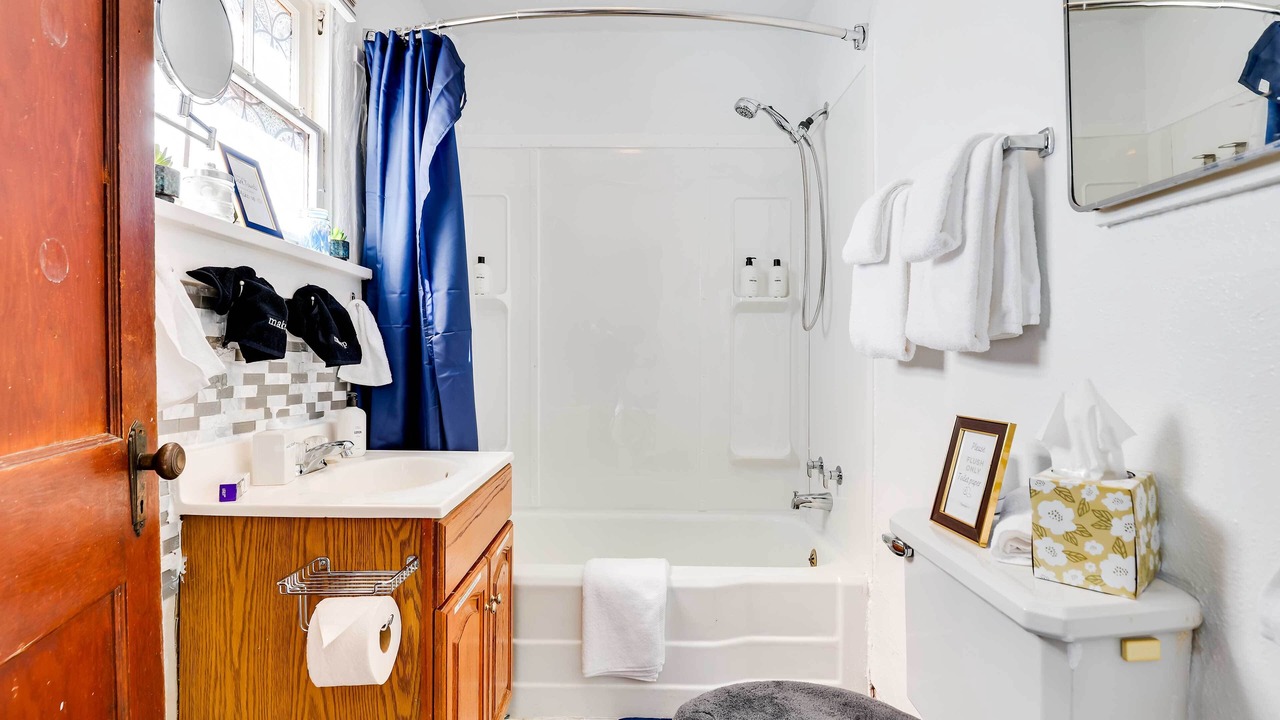 Photo of Bathroom in Craig