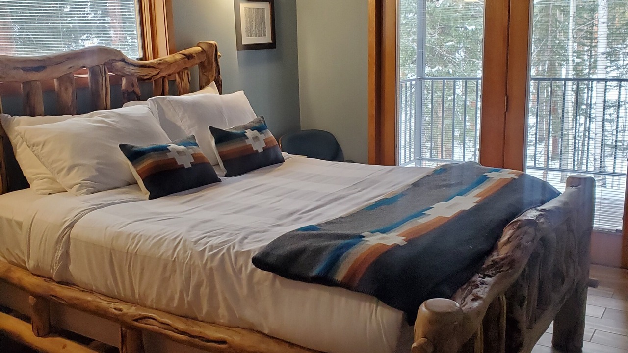 Photo of Bedroom in Twin Lakes
