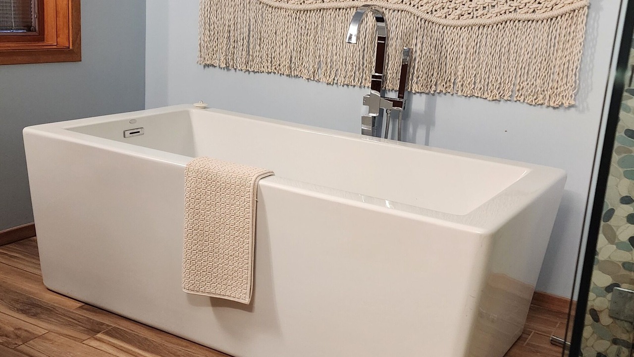 Photo of Bathroom in Twin Lakes