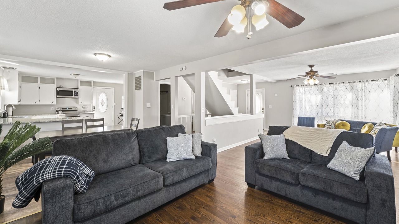 Photo of Livingroom in Baldwin City