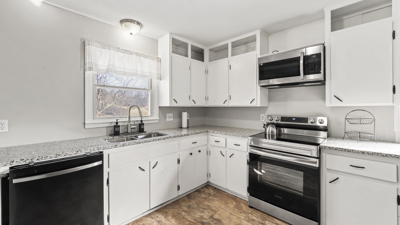 Photo of Kitchen in Baldwin City