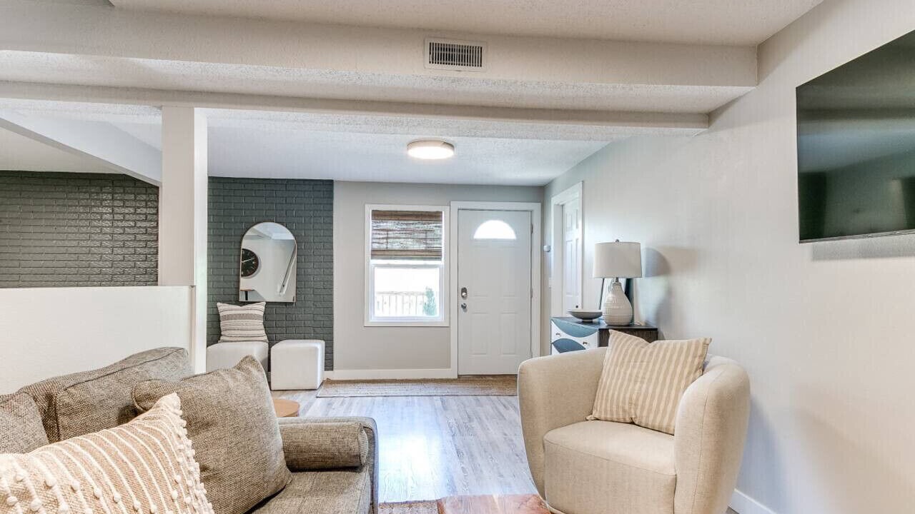 Photo of Livingroom in Des Moines