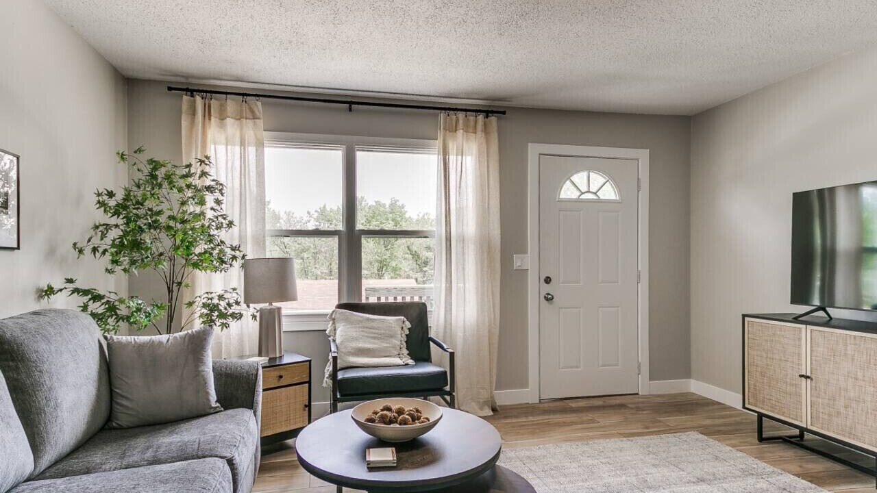 Photo of Livingroom in Des Moines