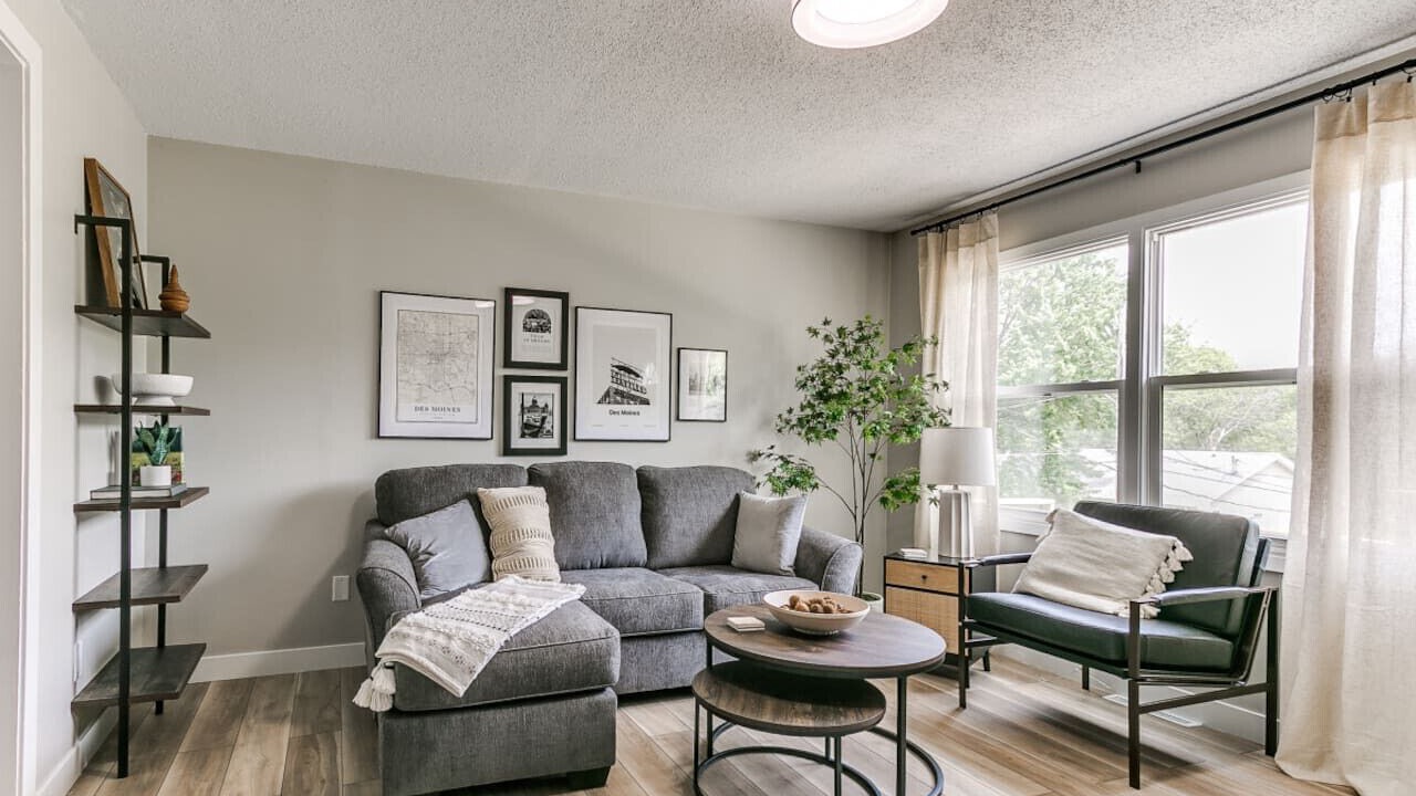 Photo of Livingroom in Des Moines