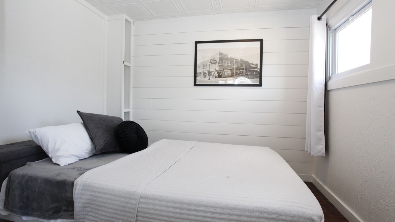 Photo of Bedroom in South Kansas City