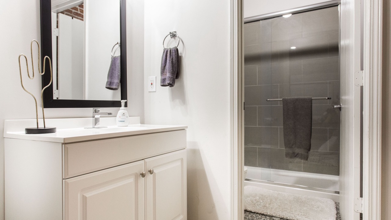 Photo of Bathroom in River Market