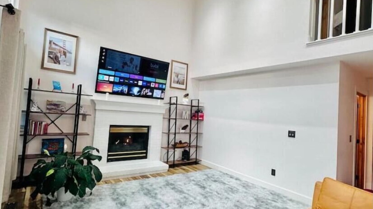 Photo of Livingroom in Thornton