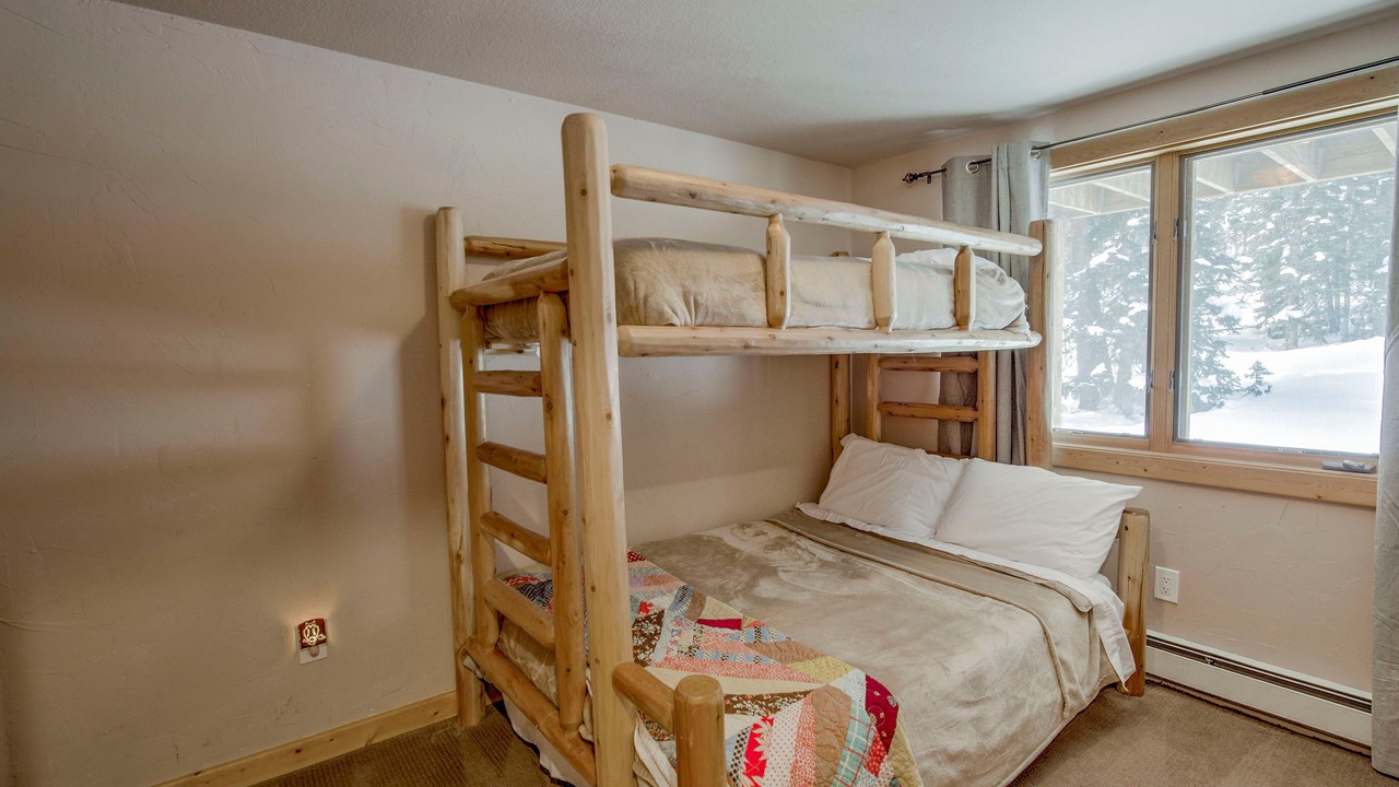 Photo of Bedroom in Valley of the Sun