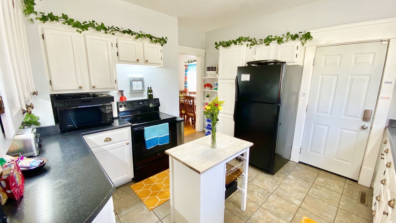 Photo of Kitchen in College Hill