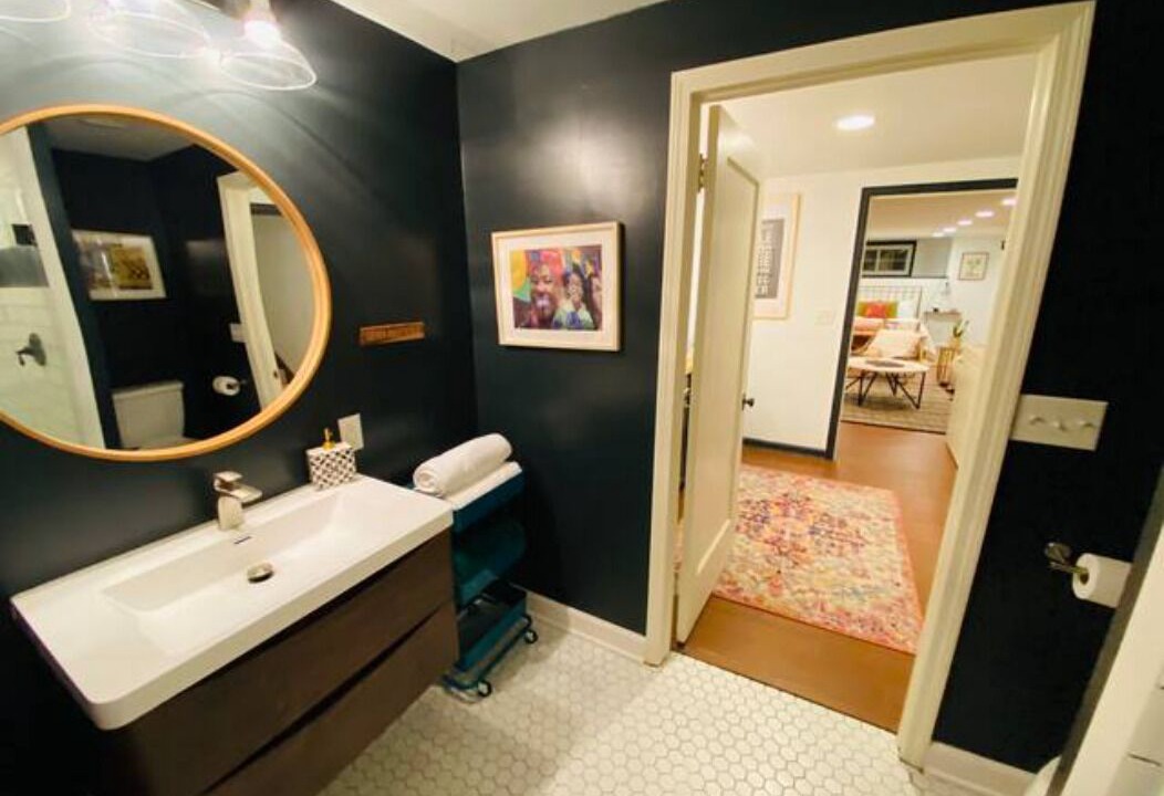 Photo of Bathroom in Dundee-Happy Hollow Historic District